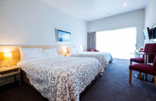 Fox Glacier Hotel | The Westhaven Motel