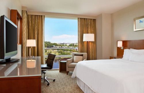 Herndon Hotel | The Westin Washington Dulles Airport
