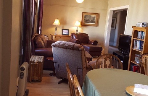 Chester Apartment | The Westland Suite - Historic Lodging, Contemporary Comforts