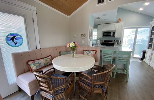 Jacksonville Beach House | The Whale - Free Pet Beachside Cottage! Summer special pricing