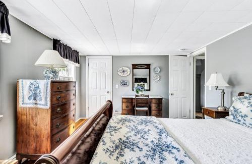 Eastham Bed & Breakfast | The Whalewalk Inn & Spa