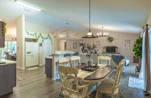 Port Malabar House | The Whimsical Haven