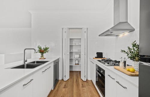 Sellicks Beach House | The White House ~ Sellicks Beach - Welcome to The White House, a touch of serenity & style in the heart of Sellicks Beach