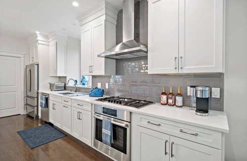 Margate City House | The whole group will enjoy easy access to everything from this centrally located place