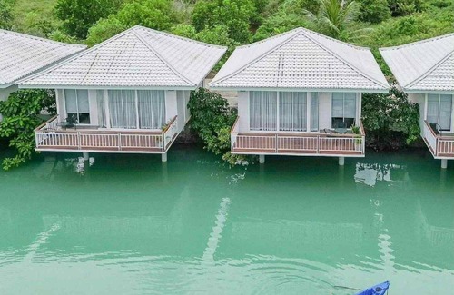 Thep Kasattri Villa | The wide view resort cafe