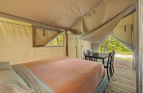 Peace Valley RV Rental | The Willa- our largest accomodation