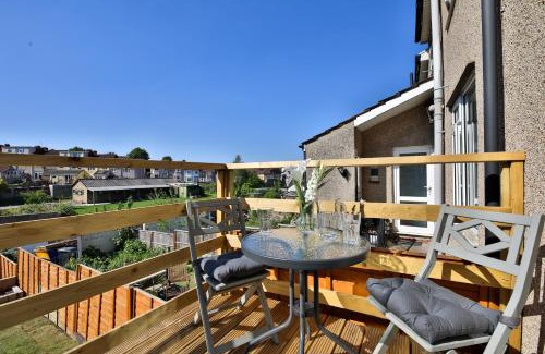 Brislington House | The Wishing Well- Lovely Spacious Home In BS4 Sleeps 8