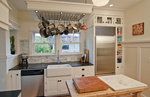 Rose City Park House | The Wisteria… Beautiful 1915 Craftsman… Close-in, 4 Bdrm, 2 bath