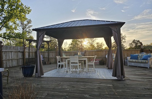 Eminence Other | The Woods and Willow Room. 1 queen bed .cot can be added and private bathroom