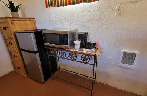 Oracle Resort | The Wrangler @C.O.D. Ranch! Perfect romantic spot for 2 w/views & hiking trails