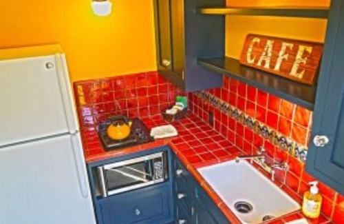 Laguna Beach Cottage | The Yellow Cottage-Manzanita Cottages