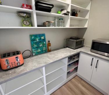 Lake Hawea House | The Yellow Door at Lake Hawea