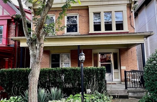 Wilkinsburg House | The Yinzer Retreat