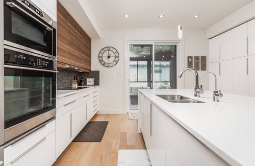 South Lethbridge House | Theatre - Fire Table - High End Executive Home