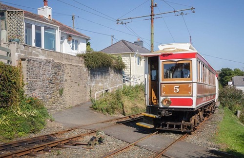 Laxey Cottage | Thie-Ma-Chree - a holiday cottage that sleeps 2 guests in 1 bedroom