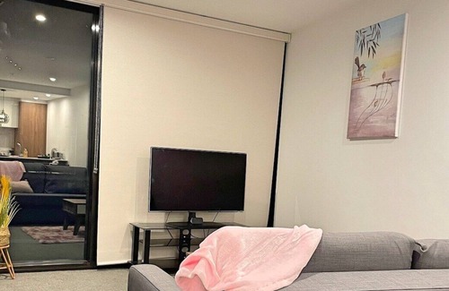 Phillip Apartment | This apartment is a 1 bedroom(s), 1 bathrooms, located in Phillip, ACT.