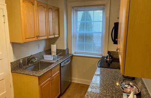 Bryn Mawr Apartment | This apartment is a 2 bedroom(s), 1 bathrooms, located in Bryn Mawr, PA.