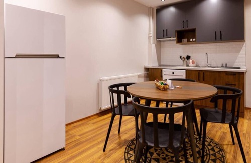 Sisli Apartment | This apartment is a 3 bedroom(s), 2 bathrooms, located in Şişli, İstanbul.