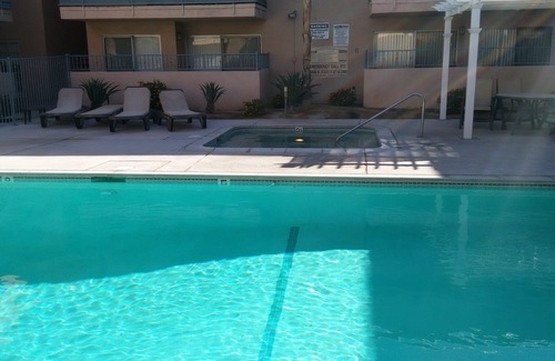 Palm Springs Condo | This Charming Oasis in the Desert is Your Get-Away Destination
