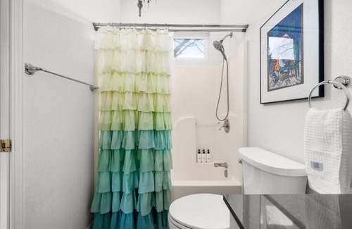 Chico House | This guest house is a 0 bedroom(s), 1 bathrooms, located in Chico, CA.