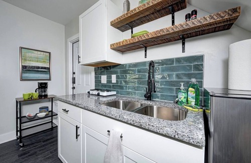 Fountain Square Apartment | This guest suite is a 0 bedroom(s), 1 bathrooms, located in Indianapolis, IN.