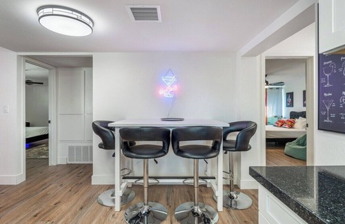 Camelback Park Estates House | This house is a 3 bedroom(s), 2 bathrooms, located in Scottsdale, AZ.