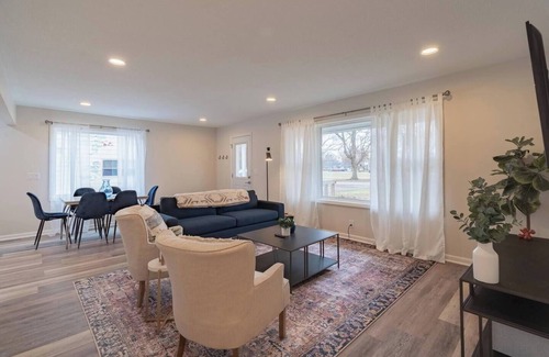 Marion House | This house is a 3 bedroom(s), 1 bathrooms, located in Marion, IN.
