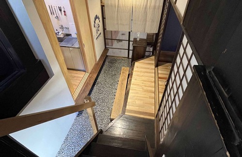 Nakatsugawa Apartment | This inn is a renovated old house.