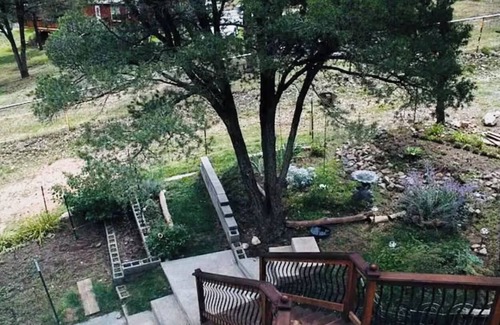 Ruidoso Downs House | This is a luxurious two-story mountain retreat tucked in Ruidoso Downs, NM.