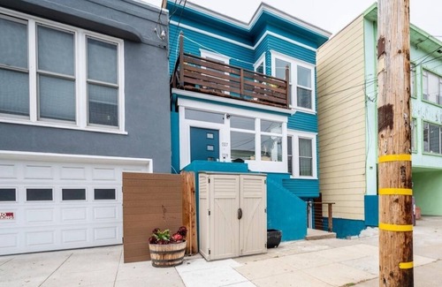 Outer Sunset Apartment | This is an amazing place by the beach, Golden Gate Park, N Judah Line.