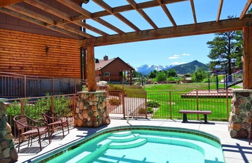Estes Park Resort | This is as good as it gets!