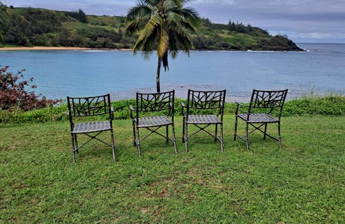 Kilauea House | THIS IS IT! DREAMY BEACH, STUNNING VIEWS, AMAZING LOCATION!