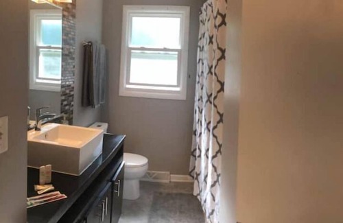 Kentwood Condo | This is my place and it’s fully at your service! It’s honor for me to share it!