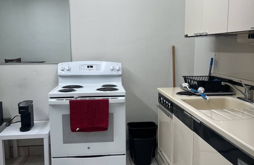 Jamestown Apartment | This is the cozy rooftop cottage