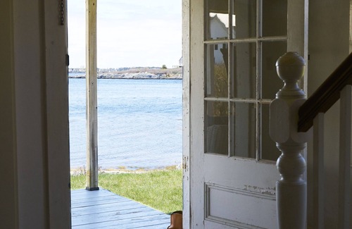 Bailey Island Cottage | THIS IS THE PLACE - Intimate luxury cottage w massive oceanfront steam room