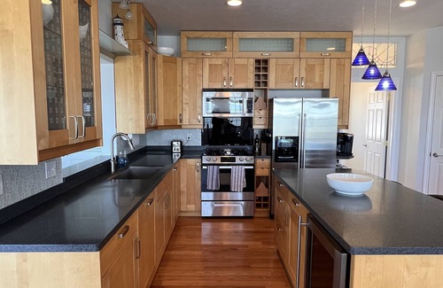 Erie House | This Place Rocks! Waterfall and lake access