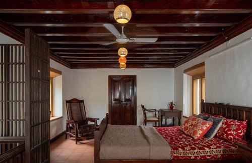 Thrissur Villa | This property is a 200-year-old Heritage home.