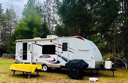 Cheboygan House | This rv is a 1 bedroom(s), 1 bathrooms, located in Cheboygan, MI.