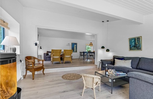 Hulsig House | This spacious vacation home looks bright and inviting and was beautifully renovated in 2020. The hou
