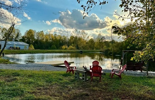 Apple Grove Cabin | This tiny cabin is a peaceful place complete with stocked pond and kayaks!