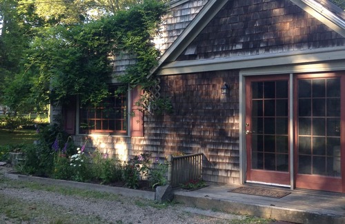 Harwich Center House | This wonderful 6 bedrm 3 bath house & separate cottage is family & dog friendly!