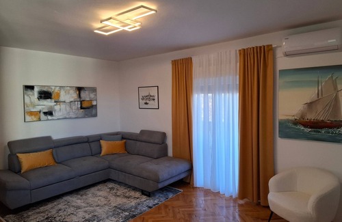 Poljica Apartment | Three bedroom apartment with terrace Poljica, Zadar (A-13838-a)