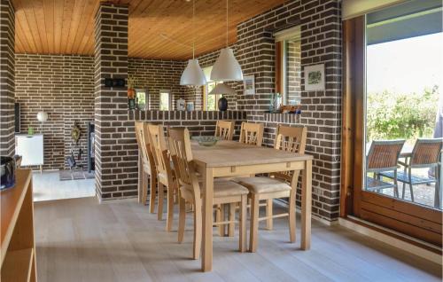 Sæby House | Three-Bedroom Holiday Home In Saby