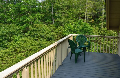 Dennis House | Three bedroom home sleeping 7 on Bayside with central air!