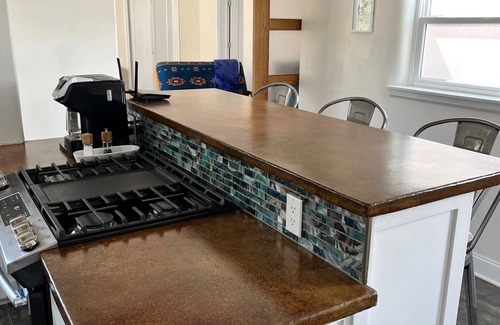 Summit Park House | Three bedroom home near the University of New Mexico and heart of Albuquerque