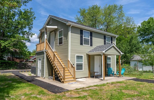 Buckroe Beach House | Three blocks from the beach 2