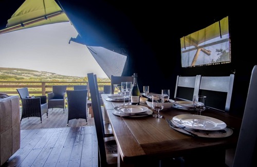 Llangennith RV Rental | Three Cliffs - Safari Glamping Tent - Llangennith