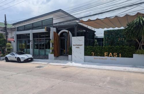 Na Kluea Hotel | Three One East