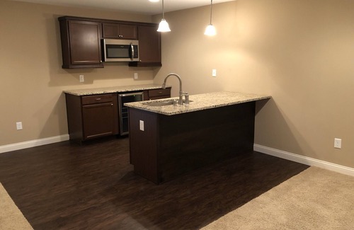 Maxwell House | Three story house with lake view: Sleeps 20