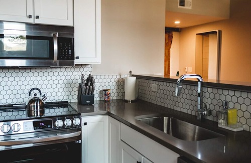 Jonesville Apartment | Three Trails Downtown Elkin, 2 Bedroom Loft